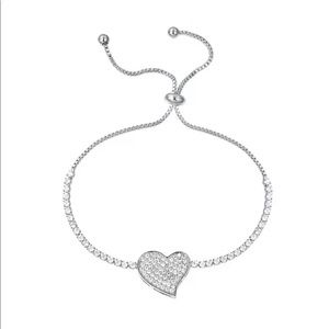 Daria White Gold Heart Bracelet